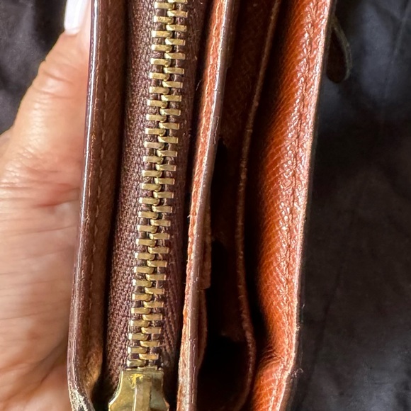 LV Mono zip wallet - Picture 8 of 8
